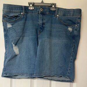 TORRID feel the fit shorts